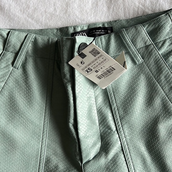 Zara baby blue faux leather pant - Picture 8 of 8